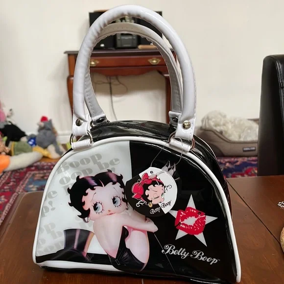 Betty Boop Purse Patent NWT 🖤🖤 - Picture 1 of 5